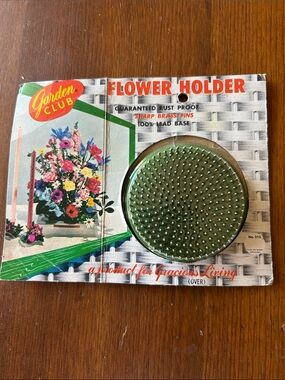 Vintage Garden Club Flower Holder - Green Floral Pin Frog. New.